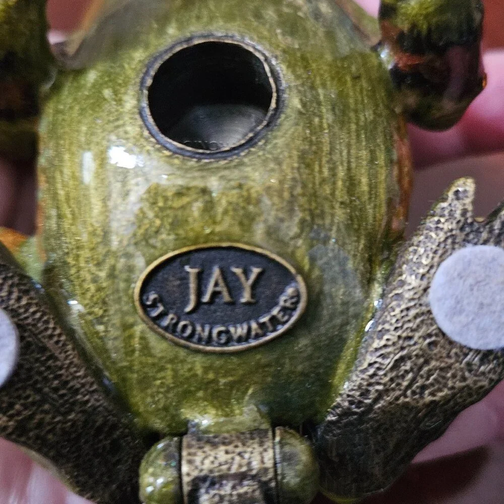 RARE JAY STRONGWATER DARJEELING FROG CRYSTAL ENAMEL DESK CLOCK OBJET FIGURINE